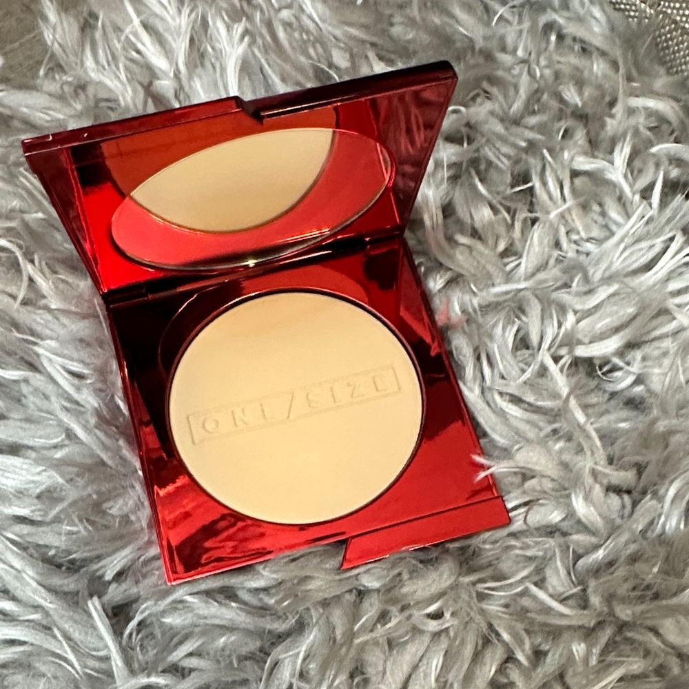 One size turn up the base powder foundation